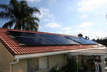 加拿大住宅太阳能电池板发电系统